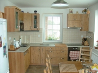 Kuchyňská linka lamino dřevodekor